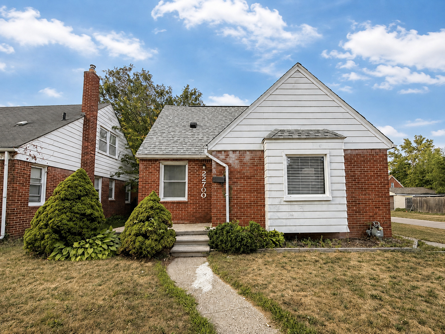 22700 West Chicago